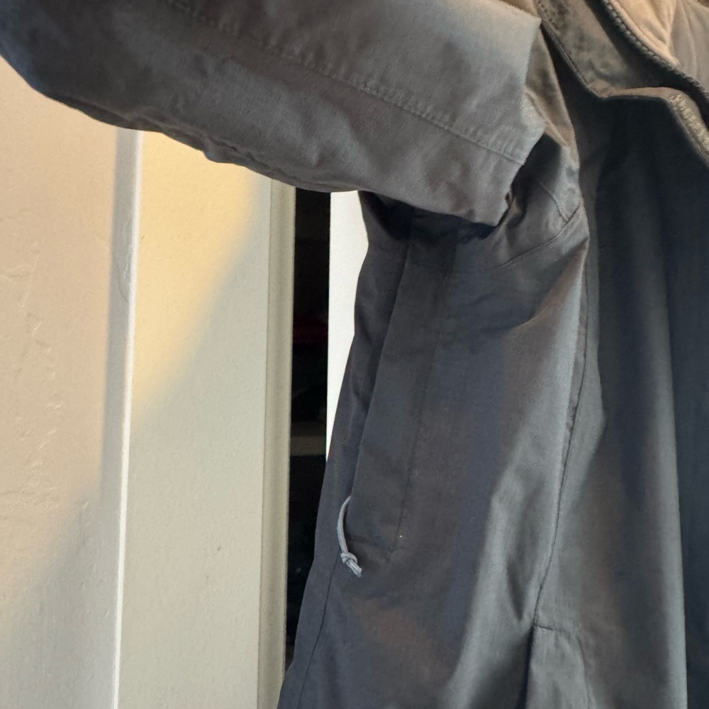 REI women’s Dark Gray or light black Jacket(outer shell) - Picture 5 of 9